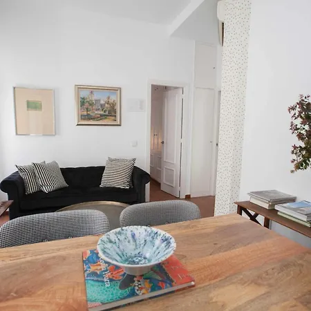 Isg Mezquita 5 Apartman